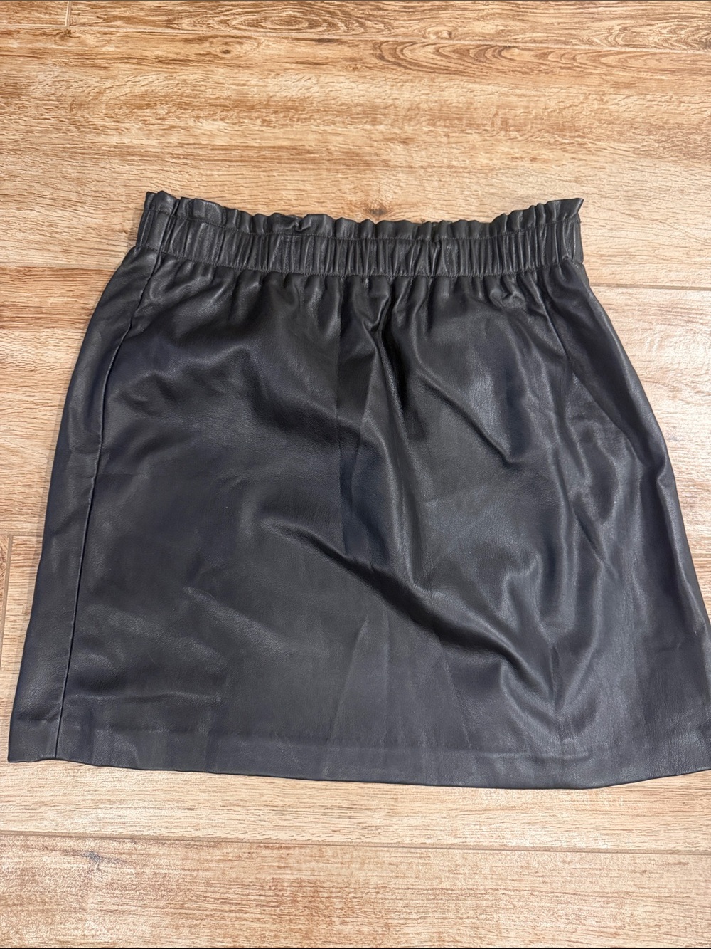 LOFT Black Faux Leather Elastic-Waist Mini Skirt